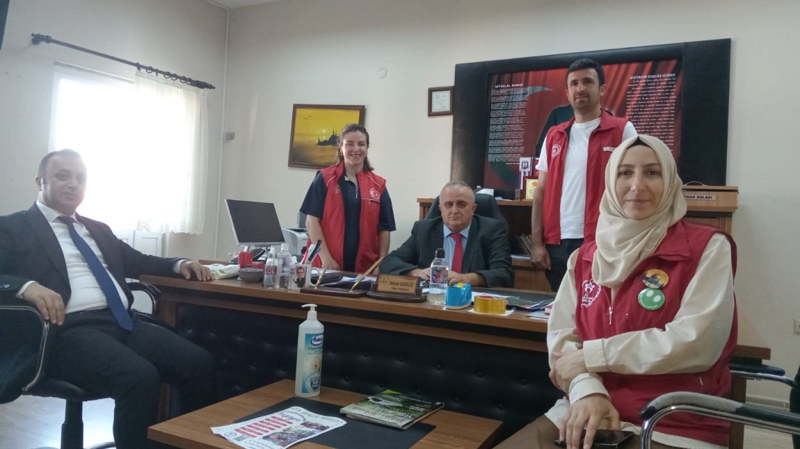İLÇE GENÇLİK MERKEZİ MÜDÜRÜNDEN OKULUMUZA ZİYARET